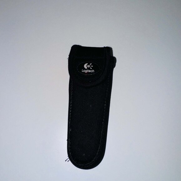 Logitech 2.4 GHz Cordless Presenter LCD Timer 50 Foot Range with Carrying Case - Picture 5 of 6